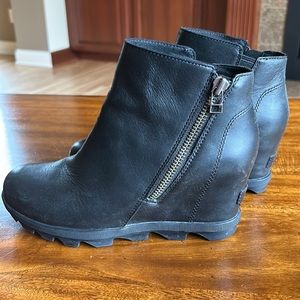 Sorel Arctic II wedge water proof boots